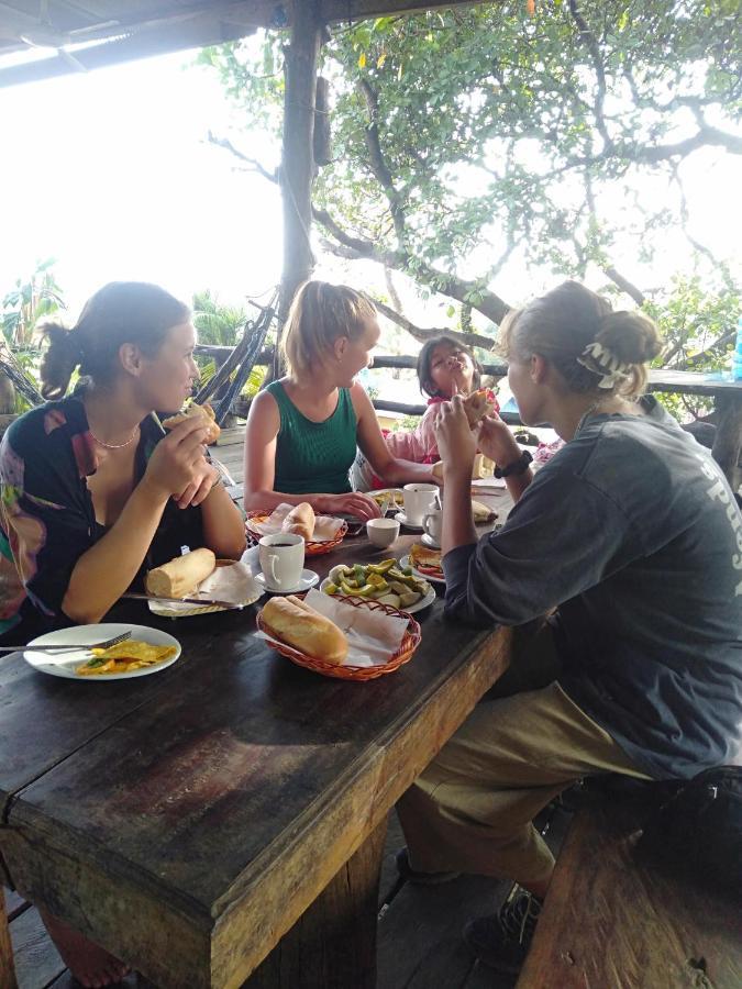 Tree Lodge Banlung מראה חיצוני תמונה