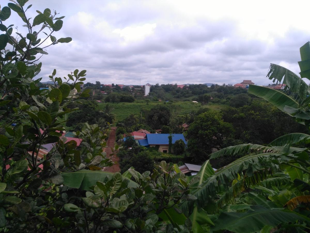 Tree Lodge Banlung מראה חיצוני תמונה