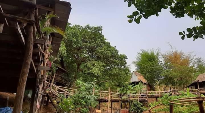Tree Lodge Banlung מראה חיצוני תמונה